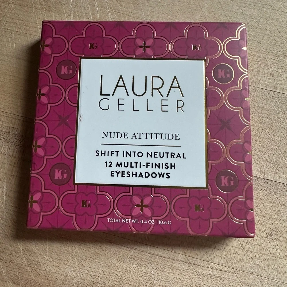 LAURA GELLER Compact Nude Attitude Shift Into Neutral 12 Multi-Finish EYESHADOWS
